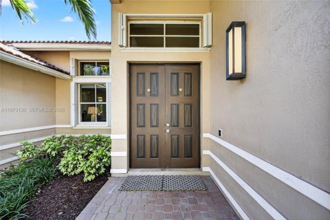 Casa en venta en Weston, Florida, 5 dormitorios, 283.44 m2 № 2176651 - foto 2