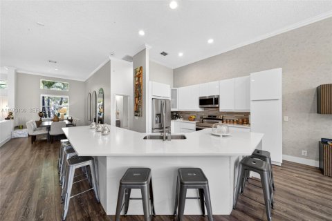 Casa en venta en Weston, Florida, 5 dormitorios, 283.44 m2 № 2176651 - foto 7