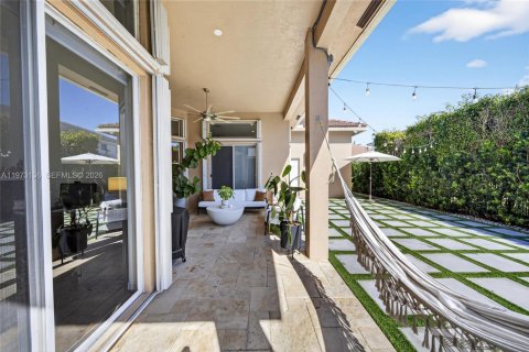 Casa en venta en Weston, Florida, 5 dormitorios, 283.44 m2 № 2176651 - foto 28