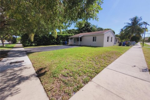 House in Fort Lauderdale, Florida 3 bedrooms, 97.55 sq.m. № 1932192 - photo 16