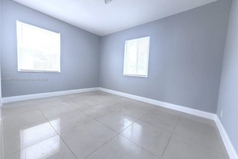 House in Fort Lauderdale, Florida 3 bedrooms, 97.55 sq.m. № 1932192 - photo 5