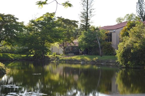 Touwnhouse à vendre à Doral, Floride: 2 chambres, 157.93 m2 № 2171077 - photo 15