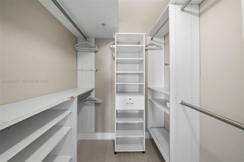 Condo in Aventura, Florida, 2 bedrooms  № 2025900 - photo 18