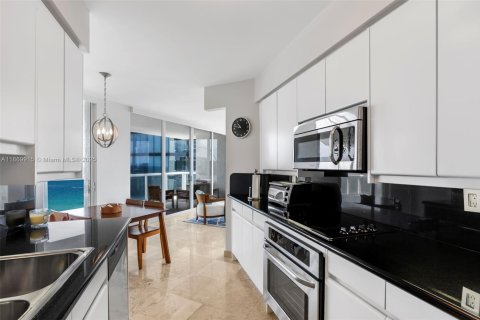 Copropriété à vendre à Sunny Isles Beach, Floride: 2 chambres, 156.08 m2 № 1979429 - photo 22