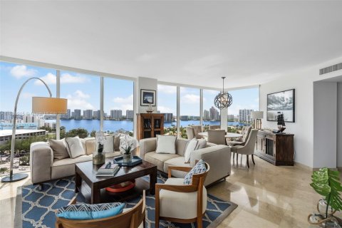 Copropriété à vendre à Sunny Isles Beach, Floride: 2 chambres, 156.08 m2 № 1979429 - photo 15