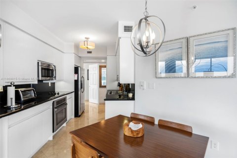 Copropriété à vendre à Sunny Isles Beach, Floride: 2 chambres, 156.08 m2 № 1979429 - photo 20