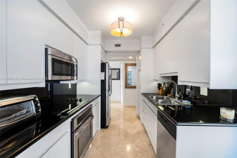 Copropriété à vendre à Sunny Isles Beach, Floride: 2 chambres, 156.08 m2 № 1979429 - photo 24