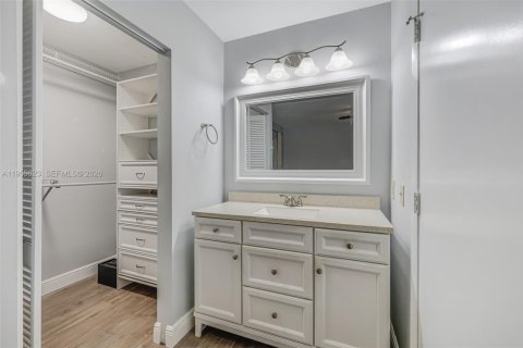 Condominio en venta en Boynton Beach, Florida, 1 dormitorio, 58.44 m2 № 2010335 - foto 22