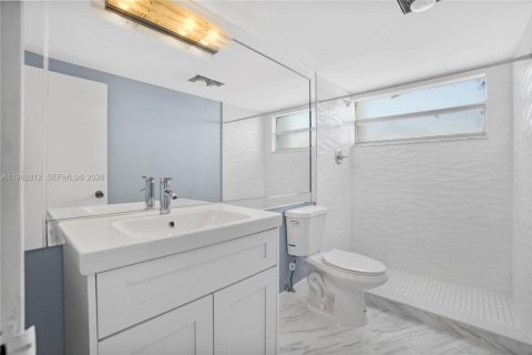 Купить кондоминиум в Халландейл-Бич, Флорида 2 спальни, 116.96м2, № 2028320 - фото 20