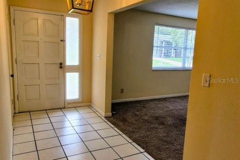 House in Ormond Beach, Florida 3 bedrooms, 175.21 sq.m. № 2205557 - photo 3