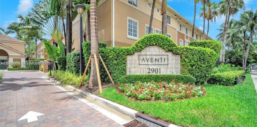 Touwnhouse à Aventura, Floride 1 chambre, 79.8 m2 № 2357160