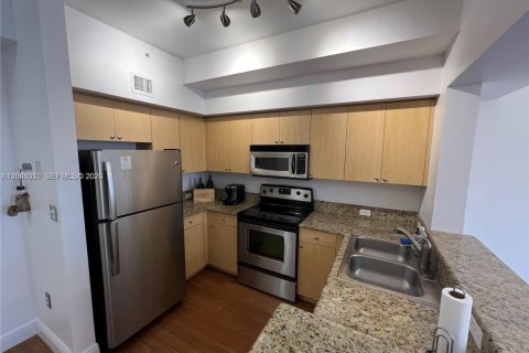 Touwnhouse à louer à Aventura, Floride: 1 chambre, 79.8 m2 № 2357160 - photo 3