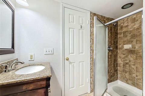 Condo in Clearwater, Florida, 2 bedrooms № 2100260 - photo 27
