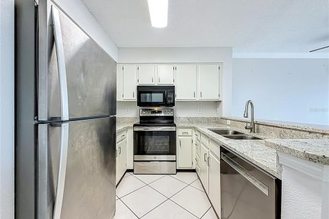 Condo in Clearwater, Florida, 2 bedrooms № 2100260 - photo 10