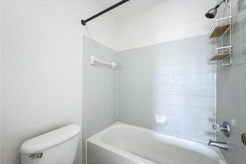 Condo in Clearwater, Florida, 2 bedrooms № 2100260 - photo 25