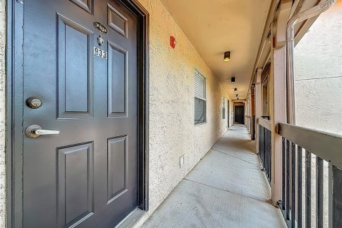 Condo in Clearwater, Florida, 2 bedrooms № 2100260 - photo 9