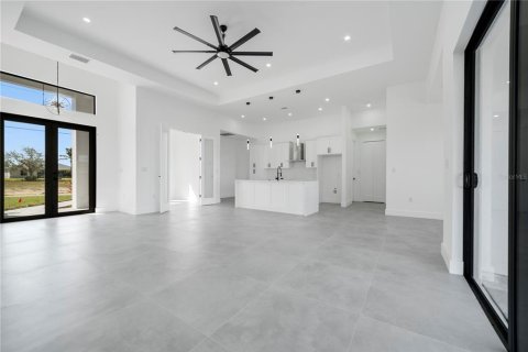 Casa en venta en Cape Coral, Florida, 3 dormitorios, 180.23 m2 № 1111416 - foto 7