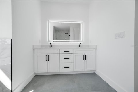 Casa en venta en Cape Coral, Florida, 3 dormitorios, 180.23 m2 № 1111416 - foto 18