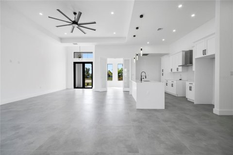 Casa en venta en Cape Coral, Florida, 3 dormitorios, 180.23 m2 № 1111416 - foto 6