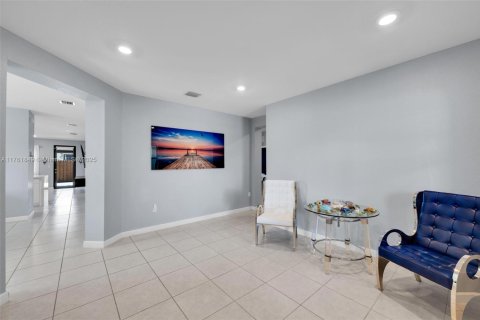 House in Homestead, Florida 4 bedrooms, 202.34 sq.m. № 1700340 - photo 8