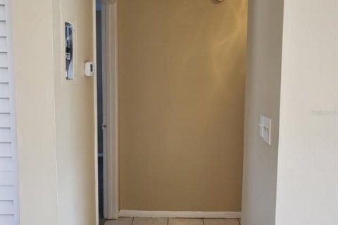 Condo in Sarasota, Florida, 2 bedrooms  № 2208406 - photo 16