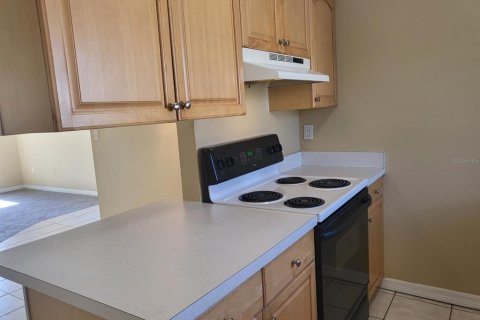 Condo in Sarasota, Florida, 2 bedrooms  № 2208406 - photo 12