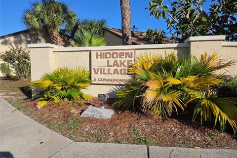 Condo in Sarasota, Florida, 2 bedrooms  № 2208406 - photo 2