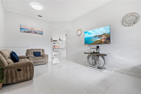 House in Homestead, Florida 4 bedrooms, 182.74 sq.m. № 1844075 - photo 4