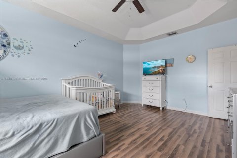 House in Homestead, Florida 4 bedrooms, 182.74 sq.m. № 1844075 - photo 19