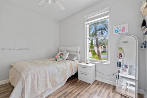 House in Homestead, Florida 4 bedrooms, 182.74 sq.m. № 1844075 - photo 25