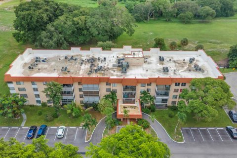 Copropriété à vendre à Lauderhill, Floride: 2 chambres, 90.3 m2 № 2252006 - photo 7