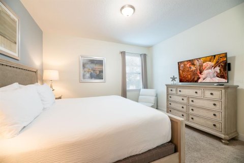 Casa en venta en Kissimmee, Florida, 8 dormitorios, 316.98 m2 № 1917642 - foto 23