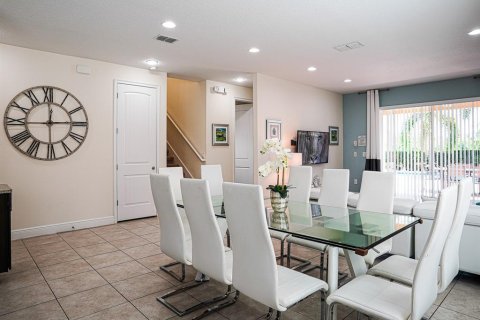 Casa en venta en Kissimmee, Florida, 8 dormitorios, 316.98 m2 № 1917642 - foto 27