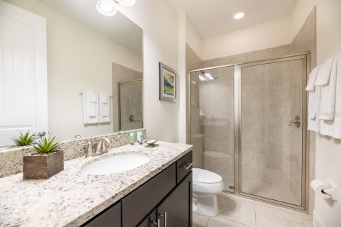 Casa en venta en Kissimmee, Florida, 8 dormitorios, 316.98 m2 № 1917642 - foto 22