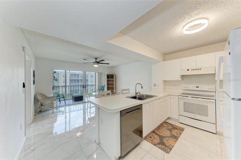 Condominio en venta en Bradenton, Florida, 2 dormitorios, 112.6 m2 № 2224901 - foto 12