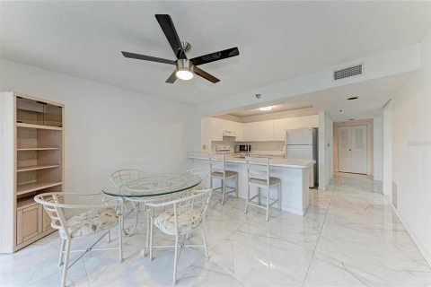 Condominio en venta en Bradenton, Florida, 2 dormitorios, 112.6 m2 № 2224901 - foto 16