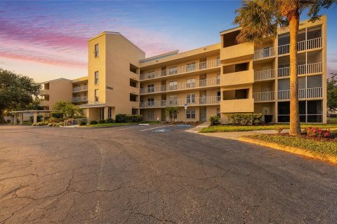 Condo in Bradenton, Florida, 2 bedrooms  № 2224901