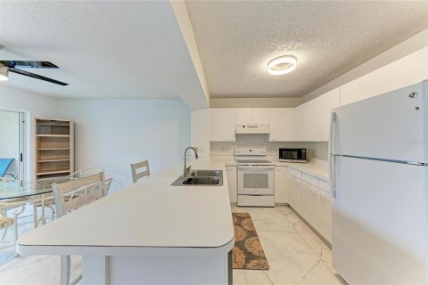 Condominio en venta en Bradenton, Florida, 2 dormitorios, 112.6 m2 № 2224901 - foto 13