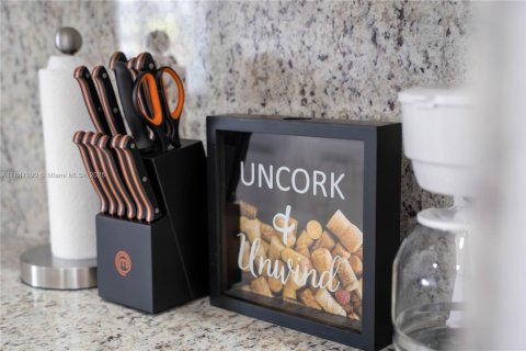 Купить виллу или дом в Катлер-Бей, Флорида 4 спальни, 167.22м2, № 1936051 - фото 24