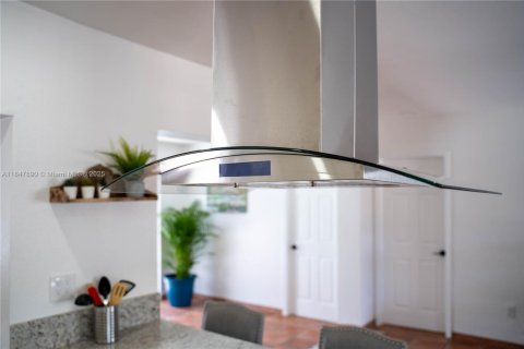 Купить виллу или дом в Катлер-Бей, Флорида 4 спальни, 167.22м2, № 1936051 - фото 23