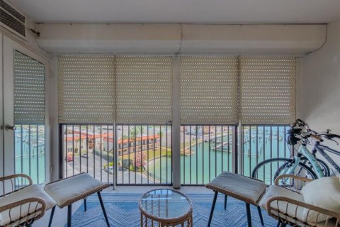 Купить кондоминиум в Трежер-Айленд, Флорида 5 комнат, 83.15м2, № 2097262 - фото 16