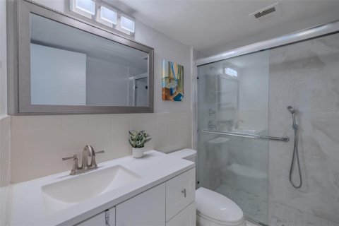 Купить кондоминиум в Трежер-Айленд, Флорида 5 комнат, 83.15м2, № 2097262 - фото 9