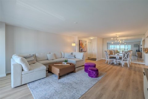 Купить кондоминиум в Трежер-Айленд, Флорида 5 комнат, 83.15м2, № 2097262 - фото 8