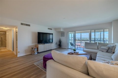 Купить кондоминиум в Трежер-Айленд, Флорида 5 комнат, 83.15м2, № 2097262 - фото 17