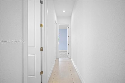 House in Pembroke Pines, Florida 3 bedrooms, 215.63 sq.m. № 2065798 - photo 30