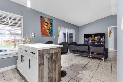 Купить виллу или дом в Хомстед, Флорида 3 спальни, 111.2м2, № 1956350 - фото 8