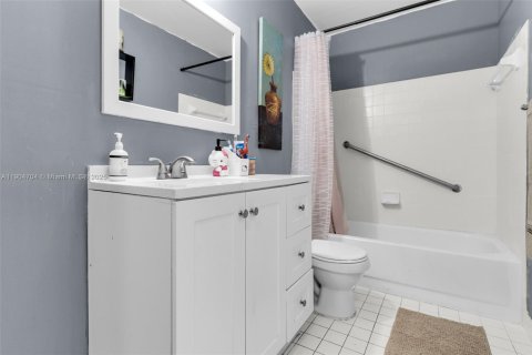 Купить виллу или дом в Хомстед, Флорида 3 спальни, 111.2м2, № 1956350 - фото 13