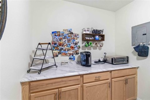 Condo in Bradenton, Florida, 2 bedrooms № 2220437 - photo 17
