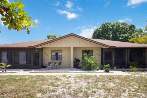 Condo in Bradenton, Florida, 2 bedrooms № 2220437 - photo 28
