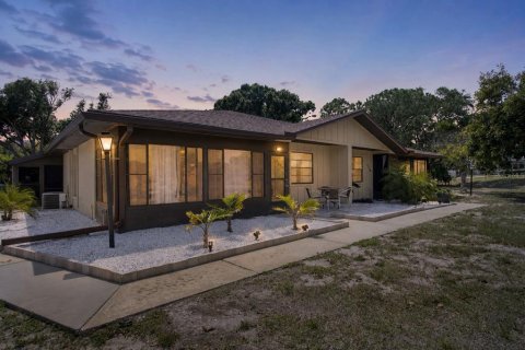 Condo in Bradenton, Florida, 2 bedrooms № 2220437